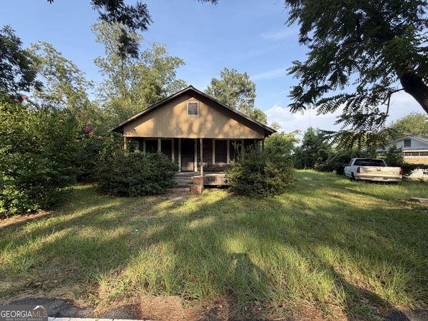 321 Leo Marshall Street, Blackshear, GA 31516