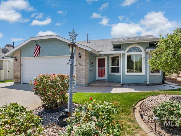 8377 W Willowdale Drive, Garden City, ID 83714