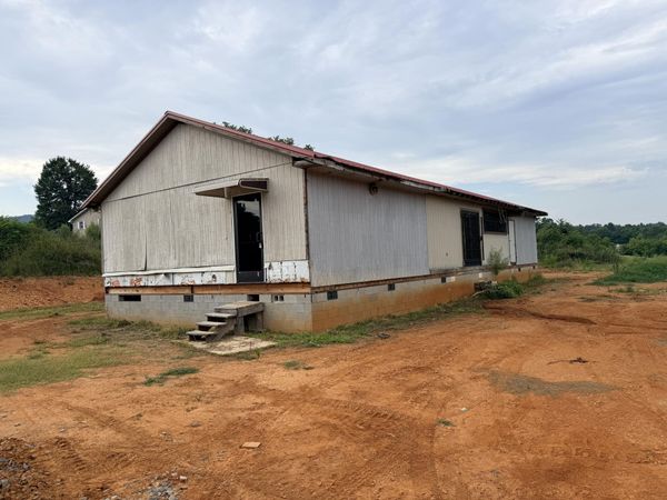 1665 Cosby Highway, Newport, TN 37821