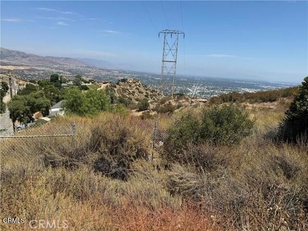 7821 Mesa Drive, Simi Valley, CA 93063