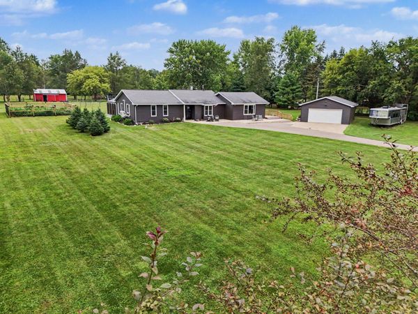 7590 W Wx Avenue, Schoolcraft, MI 49087