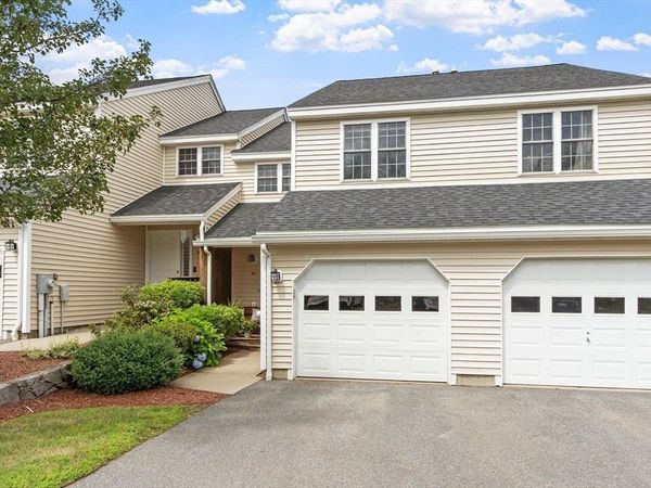 35 Green Briar Rd, Unit 35, Fitchburg, MA 01420