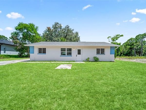 3203 28th ST SW, LEHIGH ACRES, FL 33976