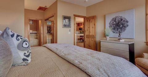 11592 Dolomite Way , Unit 2, Truckee, CA 96161 Photo