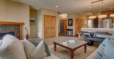 11592 Dolomite Way , Unit 2, Truckee, CA 96161 Photo