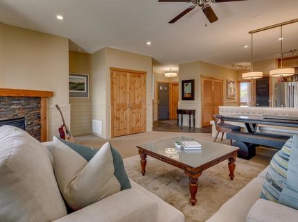 11592 Dolomite Way , Unit 2, Truckee, CA 96161 Photo