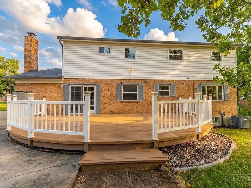 9800 Delray Drive, Montgomery, OH 45242 Photo 33