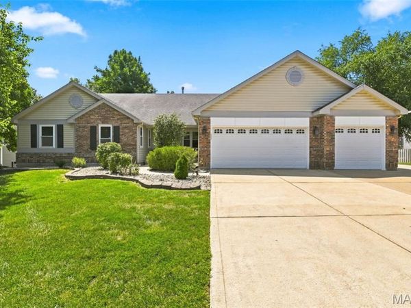 16806 Clayton Road, Wildwood, MO 63011