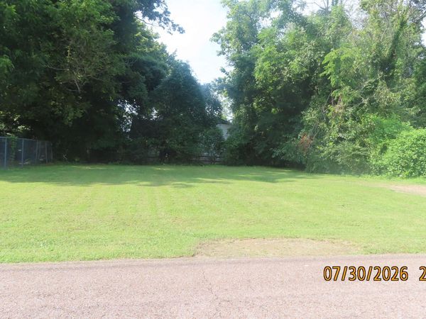 326 Allen Avenue , Jackson, TN 38301
