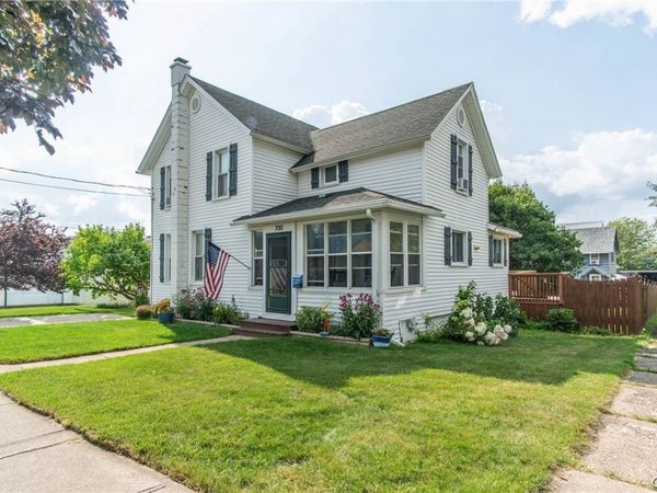 700 Union Street , Clayton, NY 13624