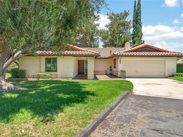 1410 Bella Vista , Redlands, CA 92373