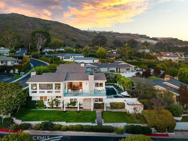 1 1/2 Vista Del Sol , Laguna Beach, CA 92651