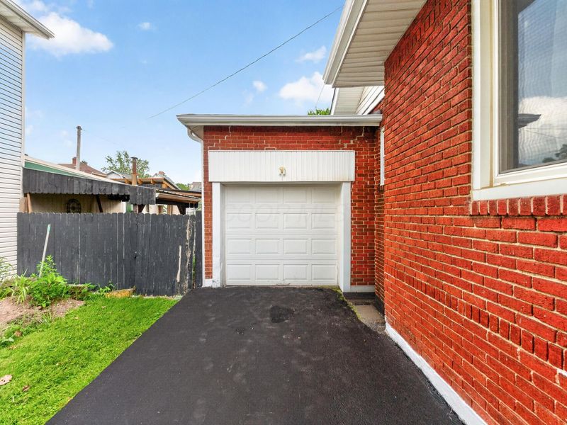 536 N Park Street , Bellefontaine, OH 43311 Photo 4