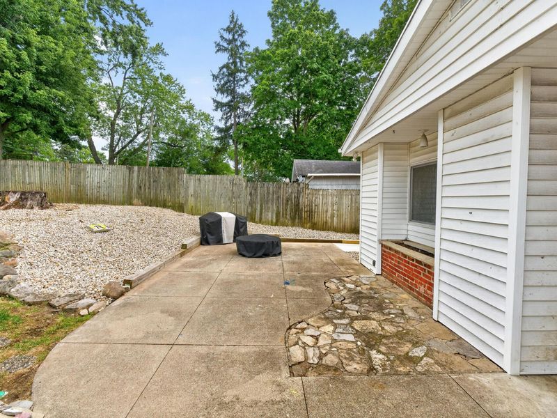 536 N Park Street , Bellefontaine, OH 43311 Photo 57