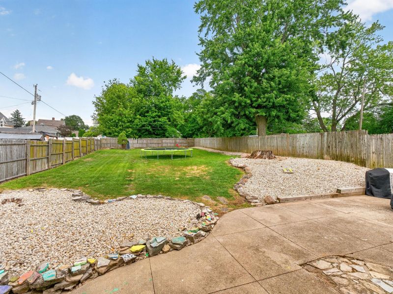 536 N Park Street , Bellefontaine, OH 43311 Photo 59