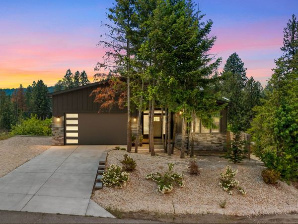 39980 Lake Summit Dr, Loon Lake, WA 99148