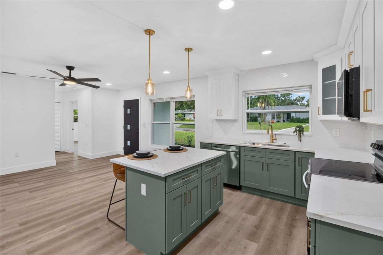 599 Woodland Drive, Largo, FL 33771 Photo