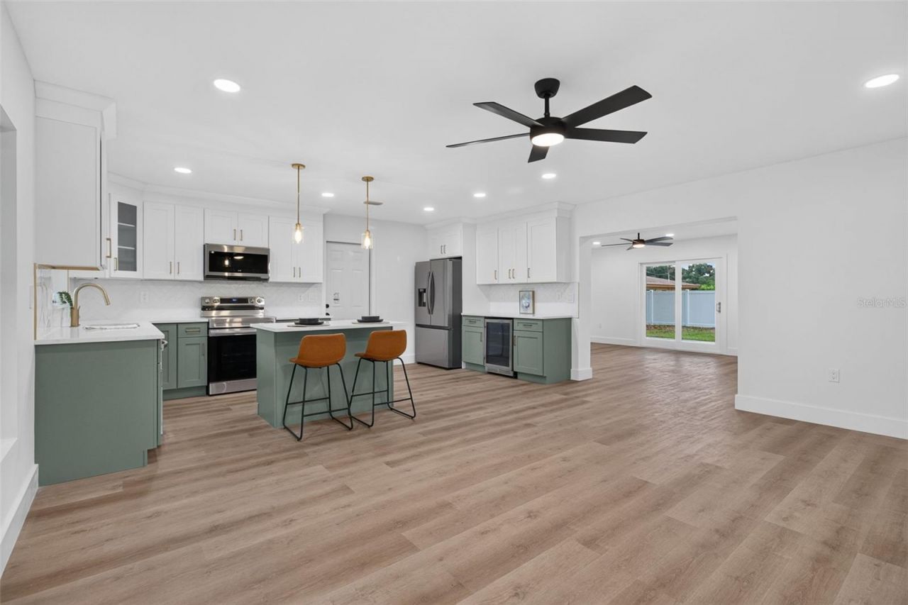 599 Woodland Drive, Largo, FL 33771 Photo