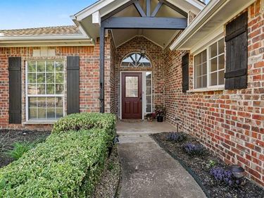 1832 Camden Way, Edmond, OK 73013