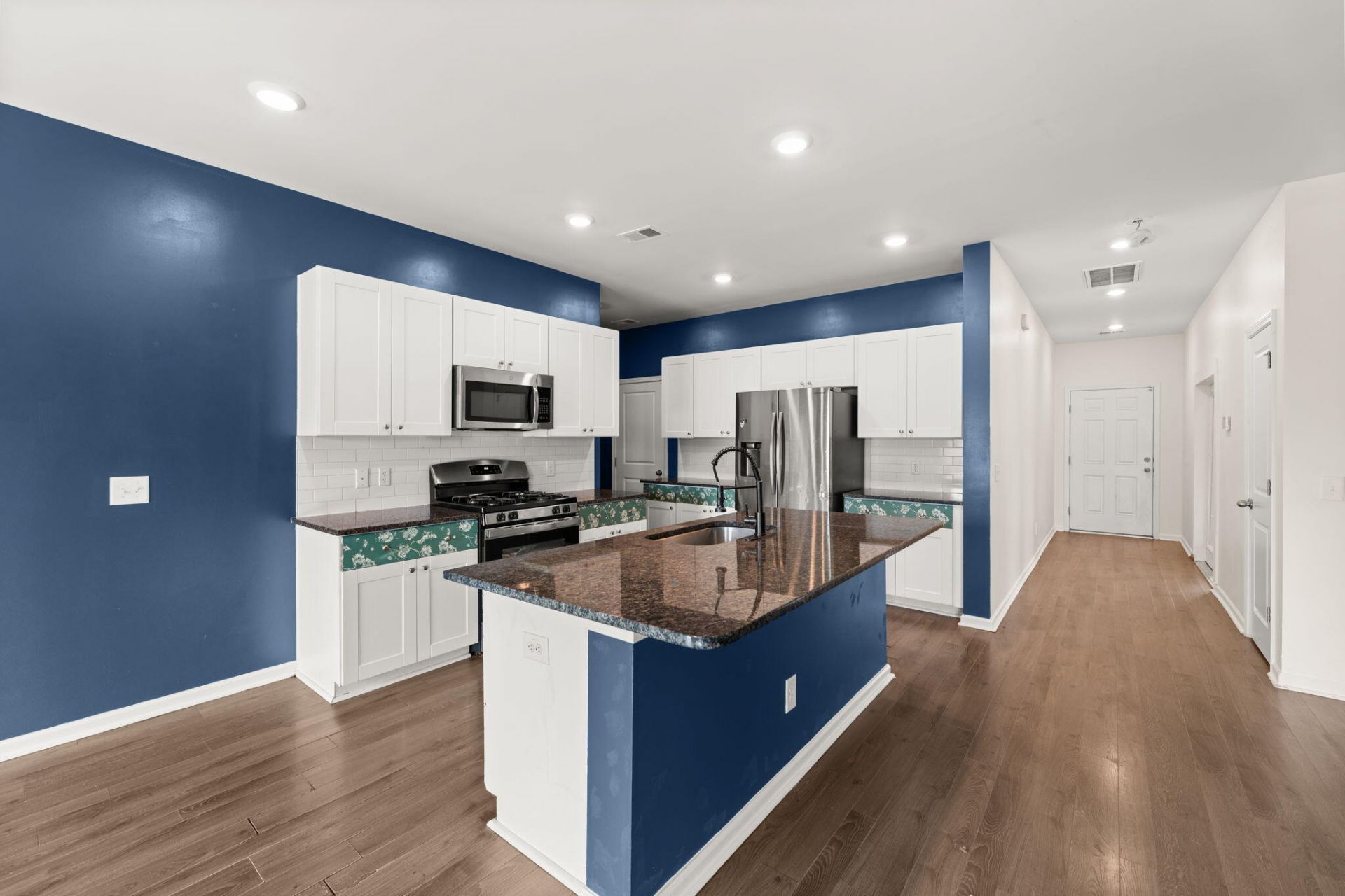 504 Spanish Wells Road Photo 13