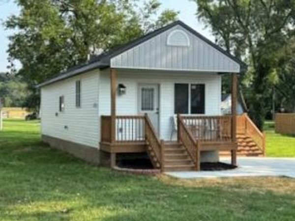828 Vest Avenue, Valley Park, MO 63008