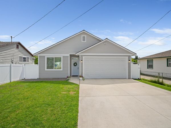 9602 E Valleyway Ave, Spokane Valley, WA 99206