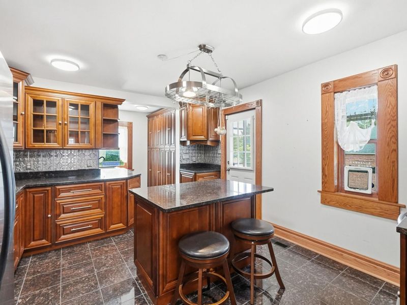 649 E High Street, Springfield, OH 45505 Photo 28