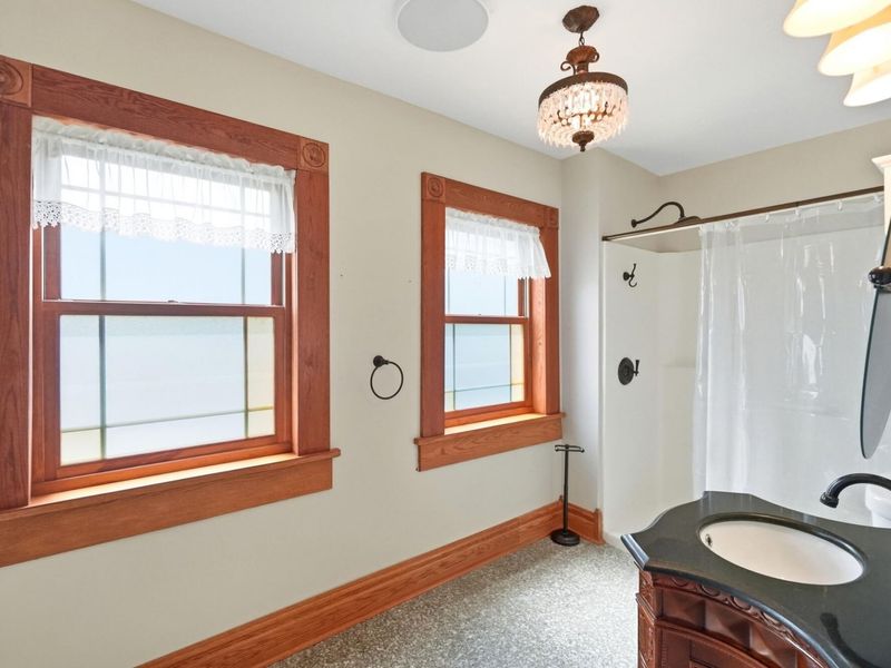 649 E High Street, Springfield, OH 45505 Photo 34