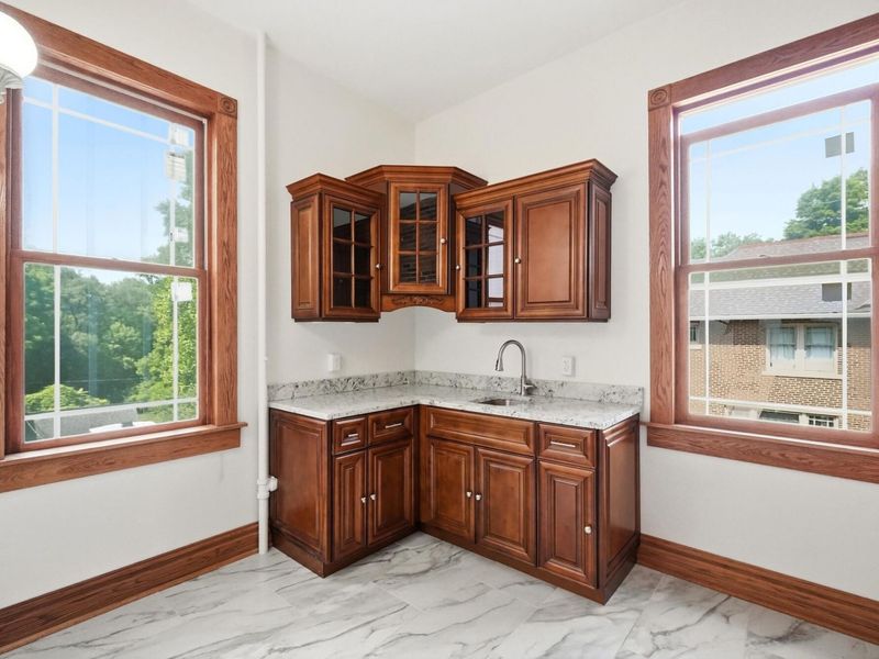 649 E High Street, Springfield, OH 45505 Photo 40