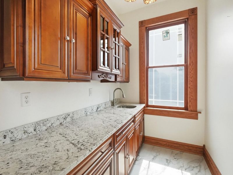 649 E High Street, Springfield, OH 45505 Photo 54