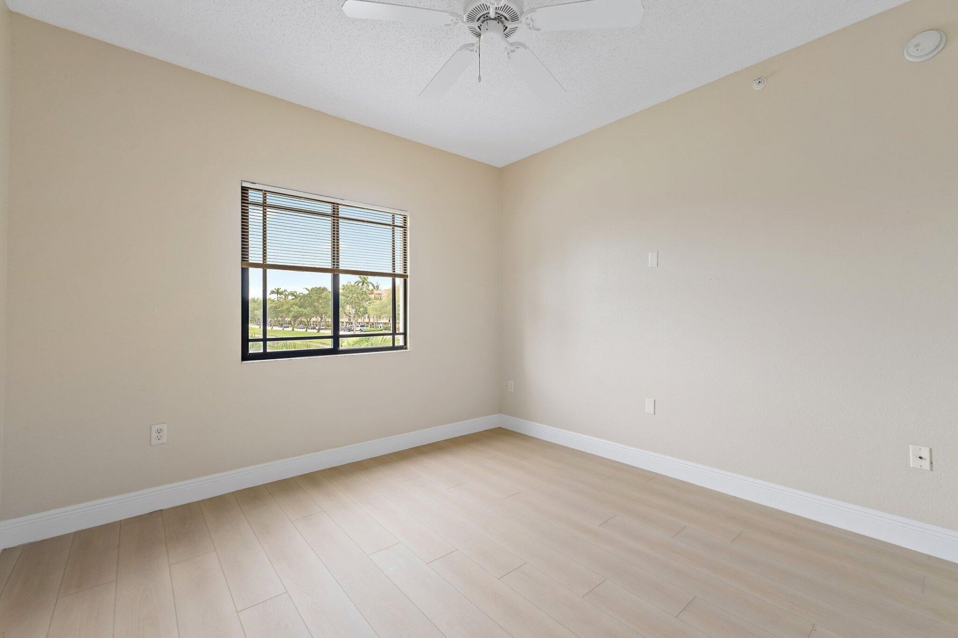 2729 Anzio Court, Unit 208, Palm Beach Gardens, FL 33410 Photo