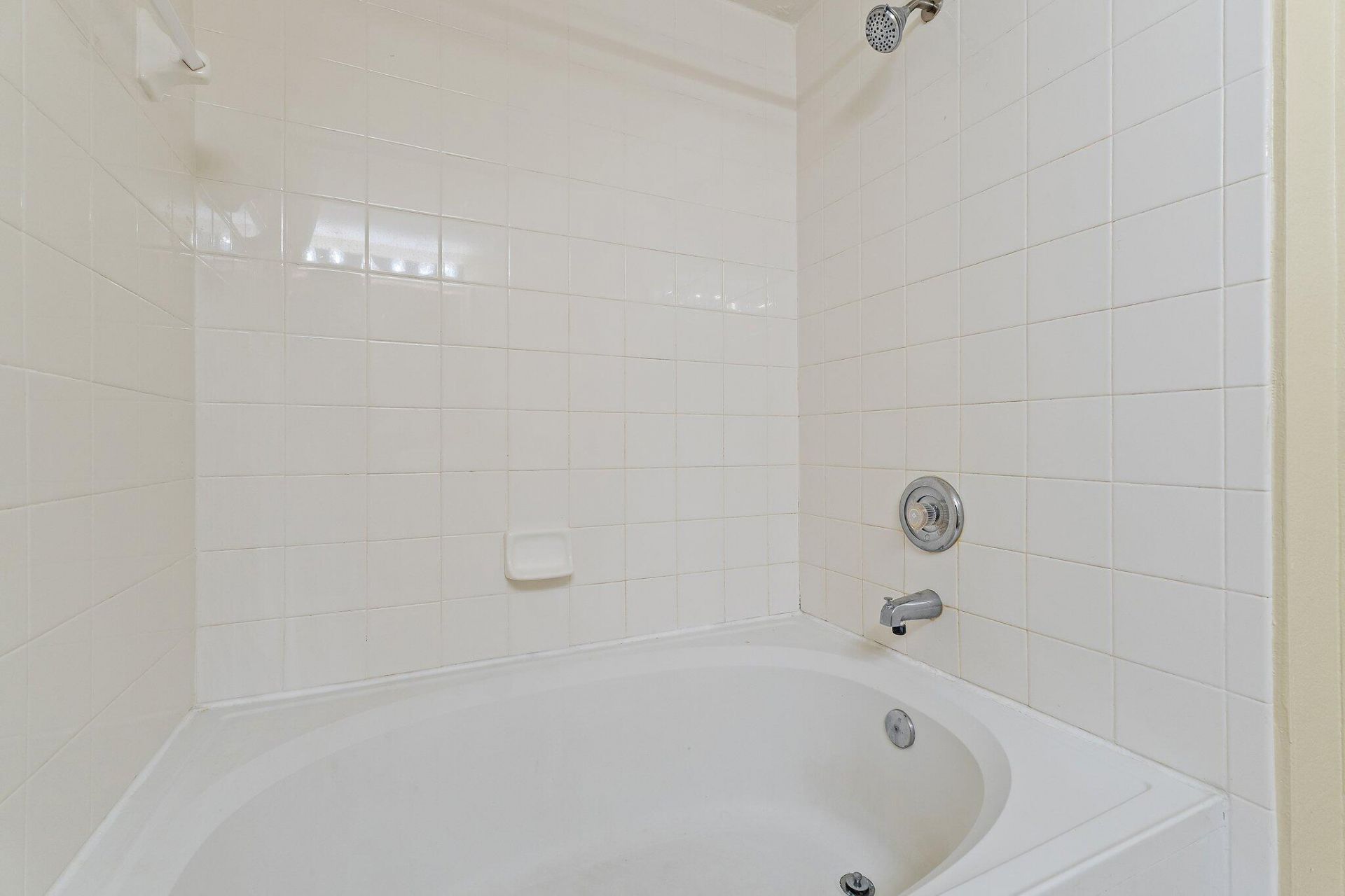 2729 Anzio Court, Unit 208, Palm Beach Gardens, FL 33410 Photo