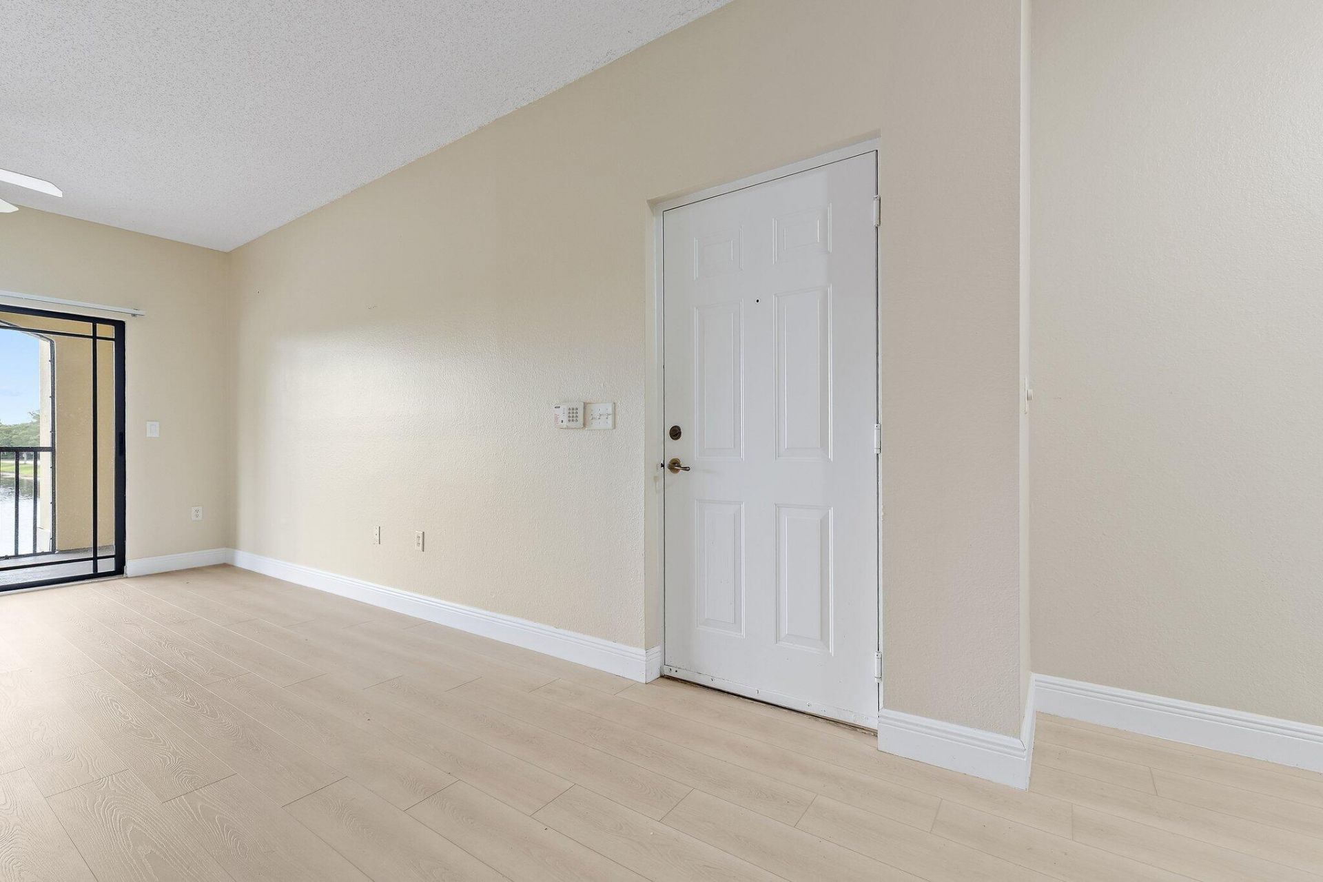 2729 Anzio Court, Unit 208, Palm Beach Gardens, FL 33410 Photo