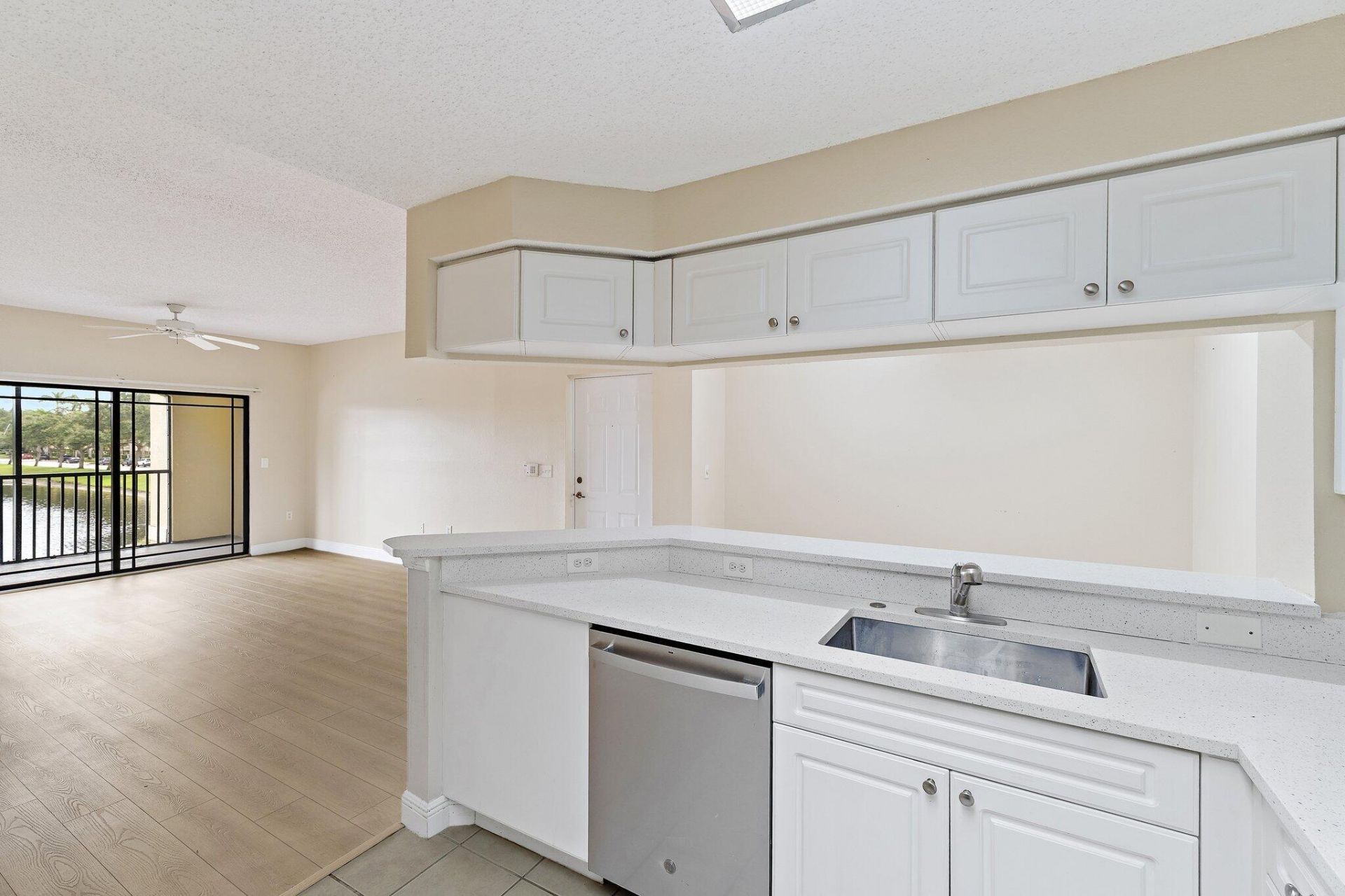 2729 Anzio Court, Unit 208, Palm Beach Gardens, FL 33410 Photo
