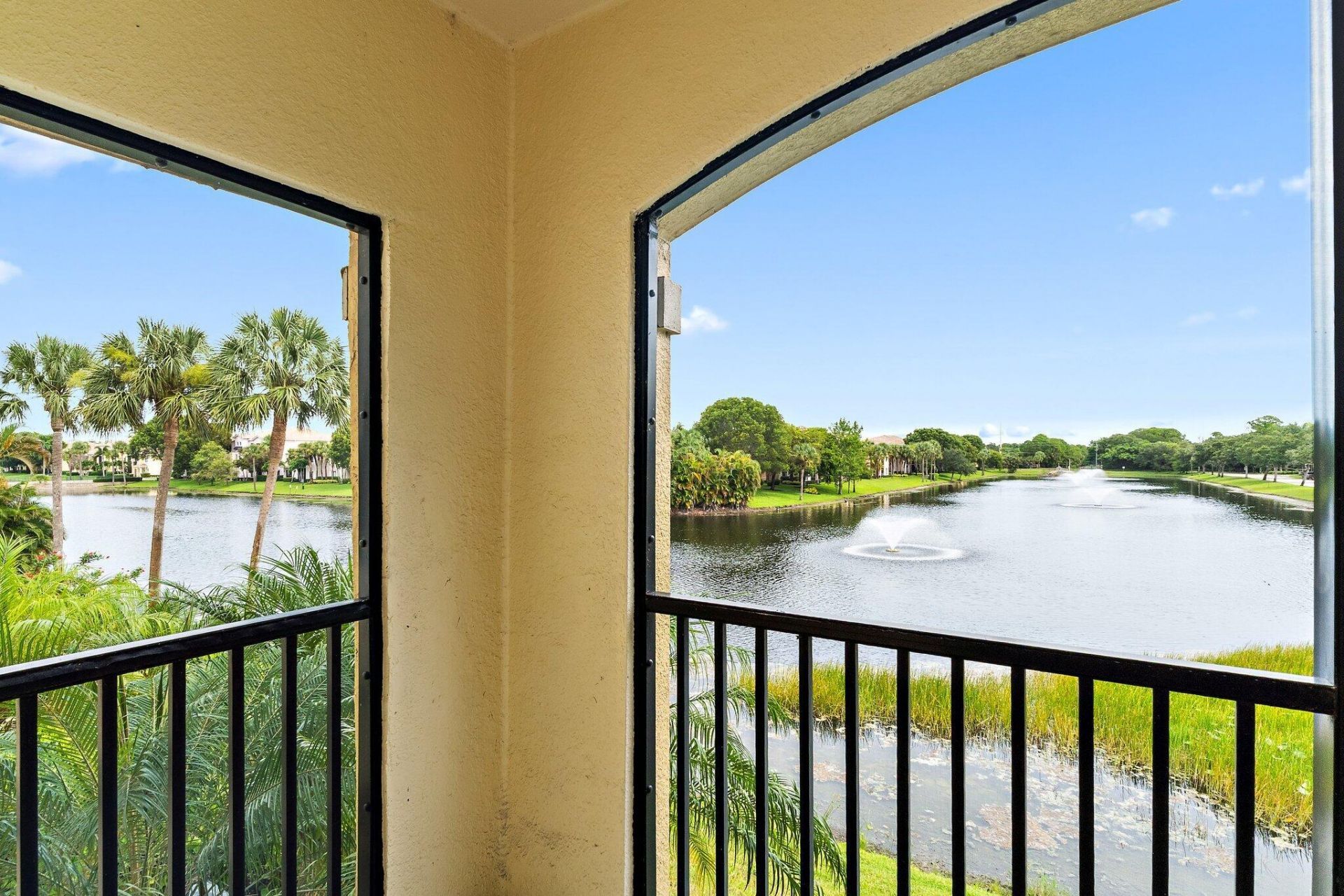 2729 Anzio Court, Unit 208, Palm Beach Gardens, FL 33410 Photo