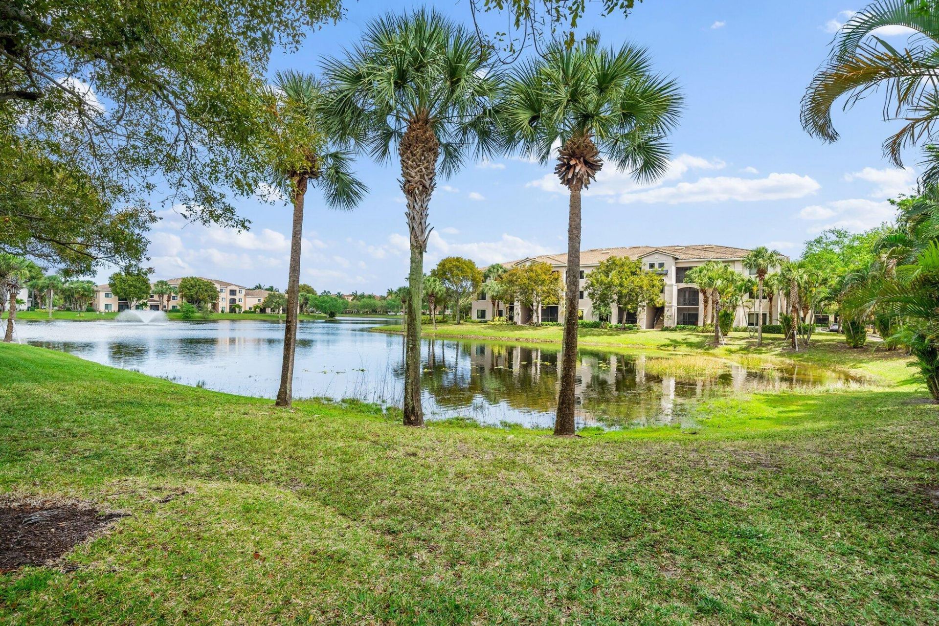 2729 Anzio Court, Unit 208, Palm Beach Gardens, FL 33410 Photo