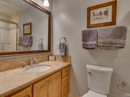 1705 Venice Drive, South Lake Tahoe, CA 96150 Photo