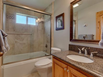 1705 Venice Drive, South Lake Tahoe, CA 96150 Photo