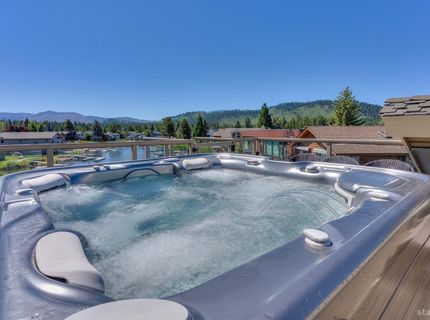 1705 Venice Drive, South Lake Tahoe, CA 96150 Photo