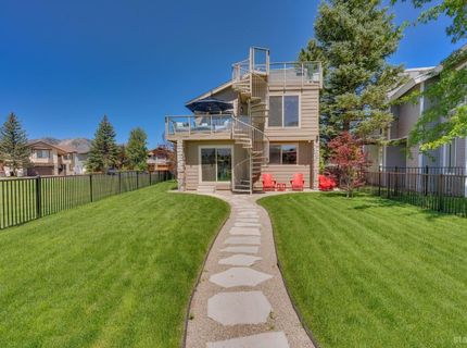 1705 Venice Drive, South Lake Tahoe, CA 96150 Photo