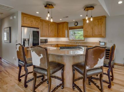1705 Venice Drive, South Lake Tahoe, CA 96150 Photo