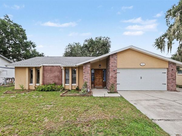 819 CROSSWINDS DRIVE , BRANDON, FL 33511