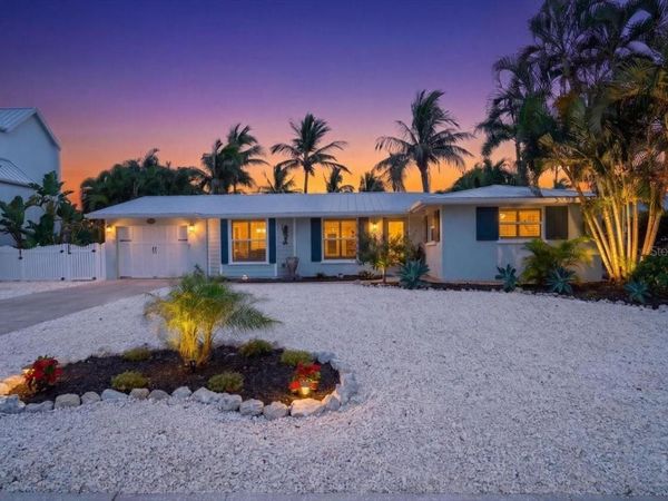 520 69TH STREET , HOLMES BEACH, FL 34217