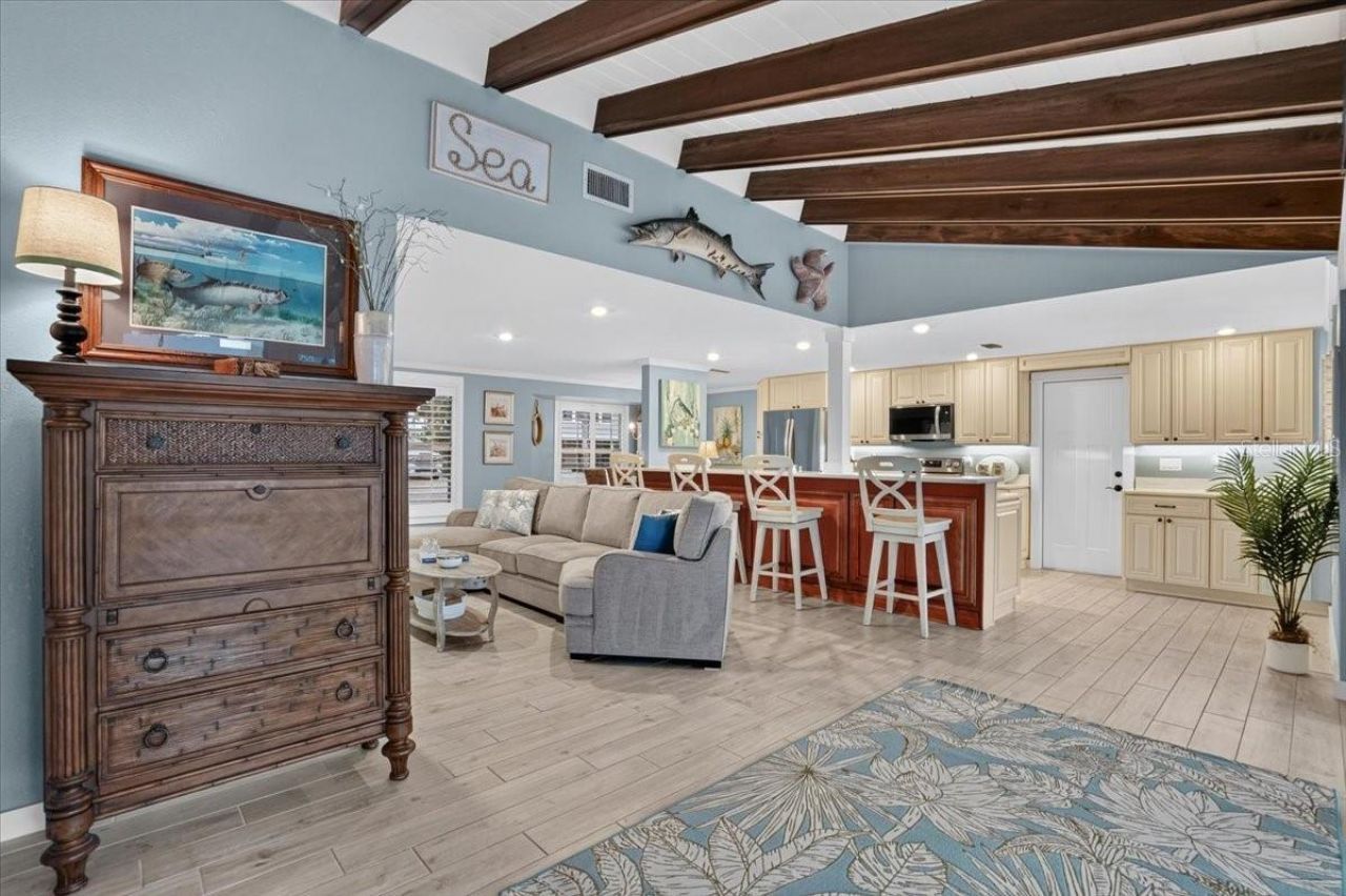 520 69th Street, Holmes Beach, FL 34217 Photo