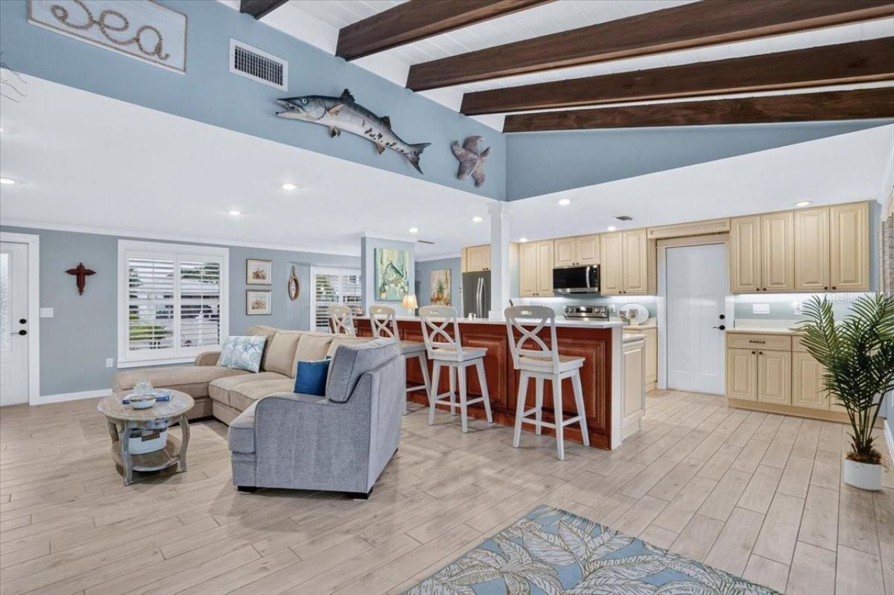 520 69th Street, Holmes Beach, FL 34217 Photo