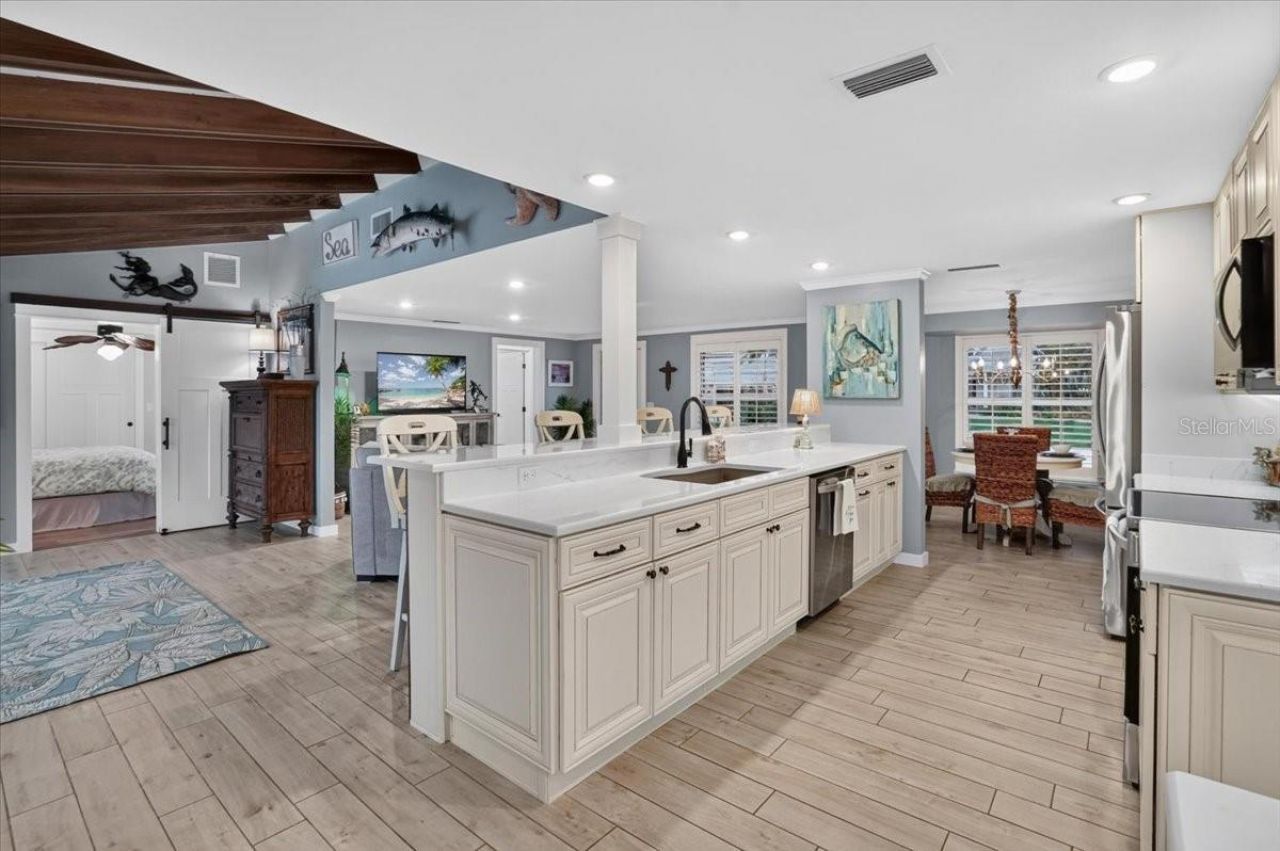 520 69th Street, Holmes Beach, FL 34217 Photo