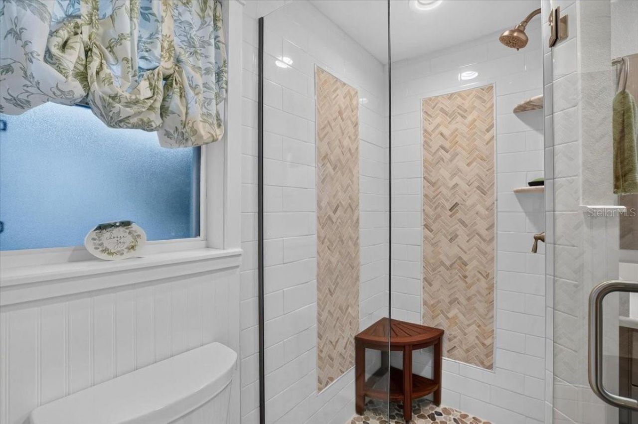 520 69th Street, Holmes Beach, FL 34217 Photo