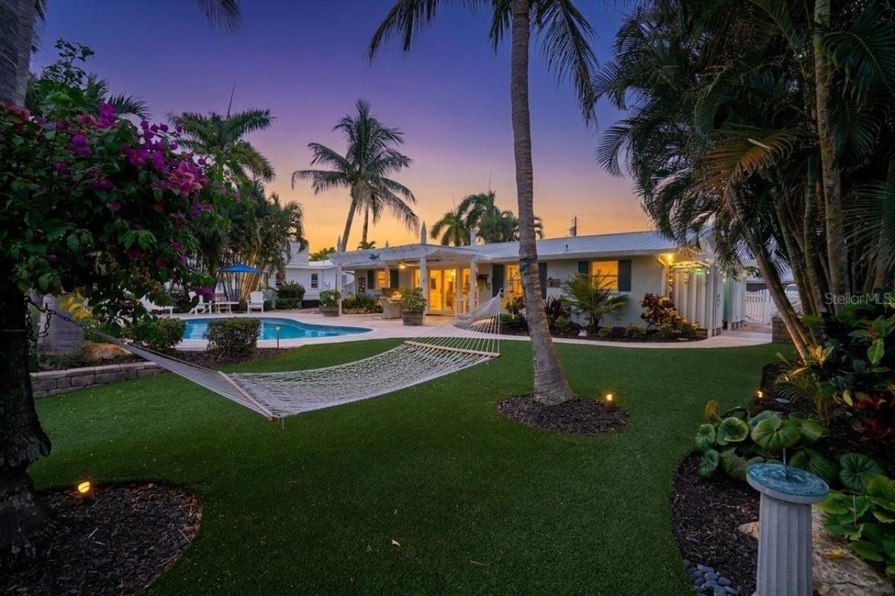 520 69th Street, Holmes Beach, FL 34217 Photo