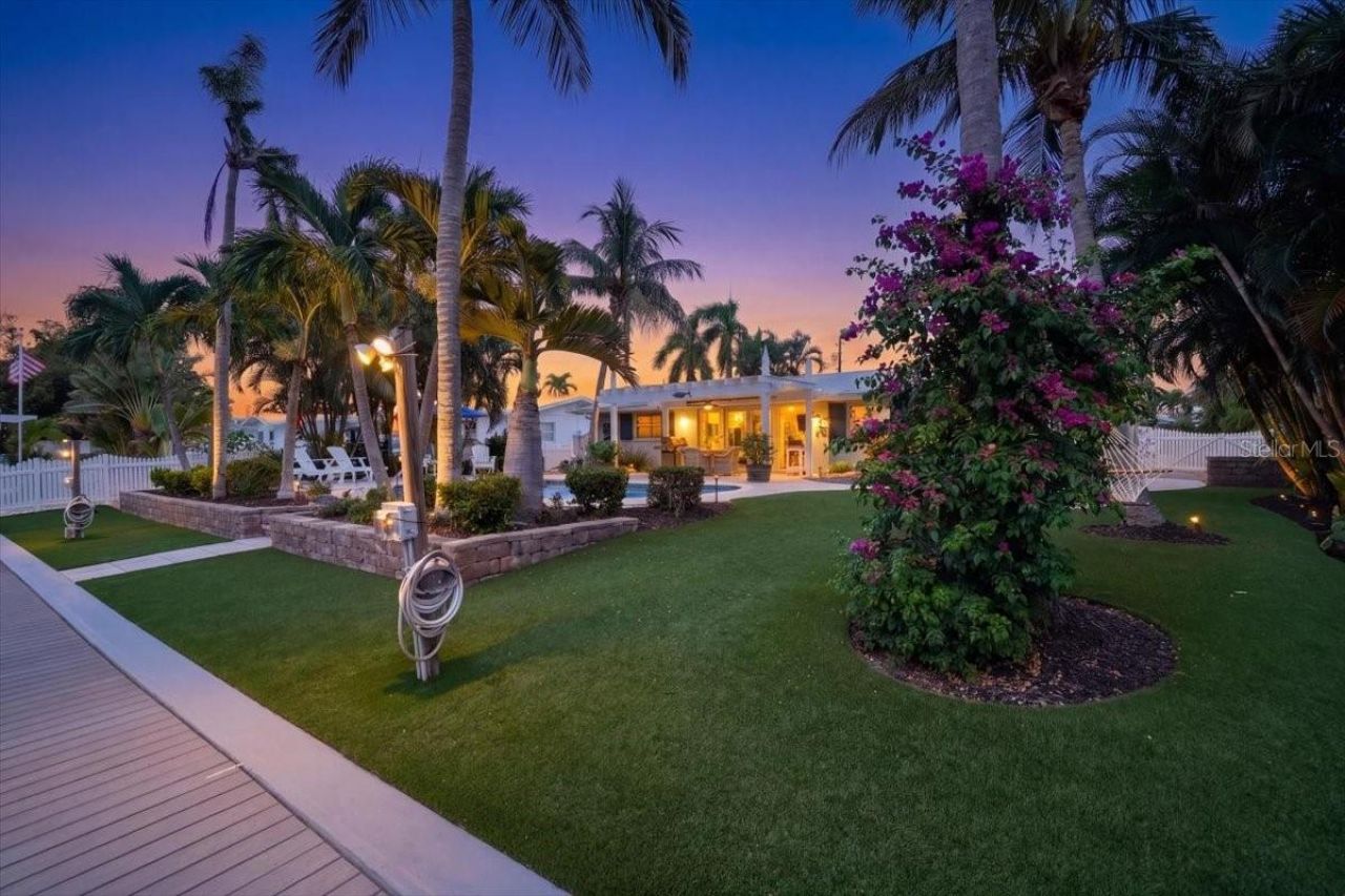520 69th Street, Holmes Beach, FL 34217 Photo