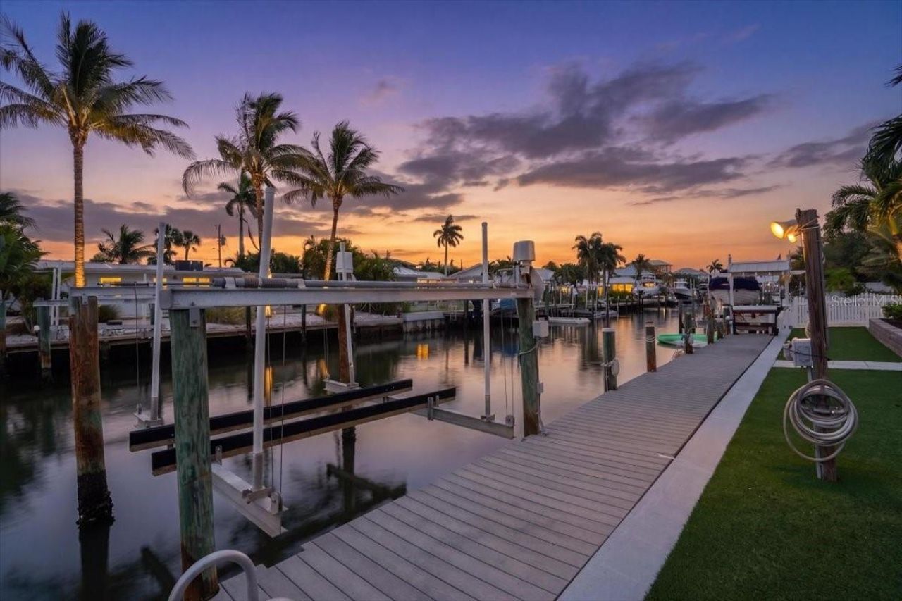 520 69th Street, Holmes Beach, FL 34217 Photo